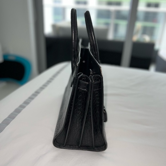 YSL SAC DE JOUR BAG BLK CROCODILE EMBOSSED LEATHER - Picture 10 of 10